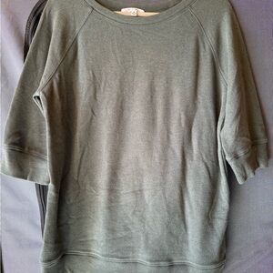 Women's Crewneck Pullover Sweater - Olive Green
